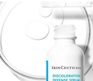 2018 Введение транексамовой кислоты Запуск сыворотки Discoloration Defense: нового и инновационного решения для борьбы с пигментацией кожи, одной из основных проблем, решаемых профессиональными процедурами. Эта сыворотка обладает революционной формулой с 3% транексамовой кислоты, 1% койевой кислоты, 5% ниацинамида и 5% HEPES, что позволяет использовать многофазный подход для устранения пигментных пятен и выраженности пигментных пятен, осветления кожи и выравнивания ее тона уже через 2 недели.